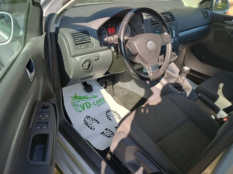Volkswagen Golf 5 Samo 84000K.m