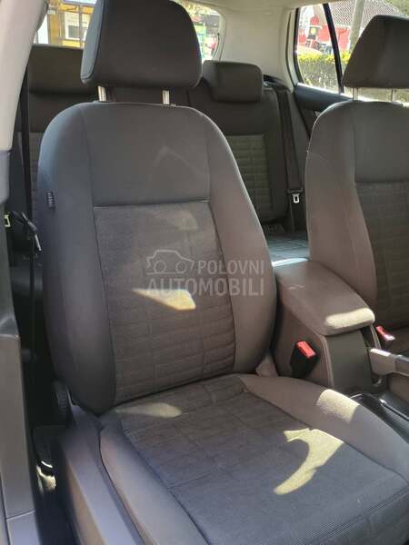 Volkswagen Golf 5 Samo 84000K.m