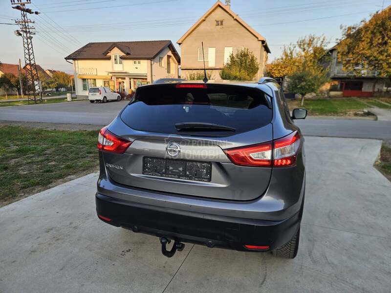 Nissan Qashqai 1.2b PANO/360KAM