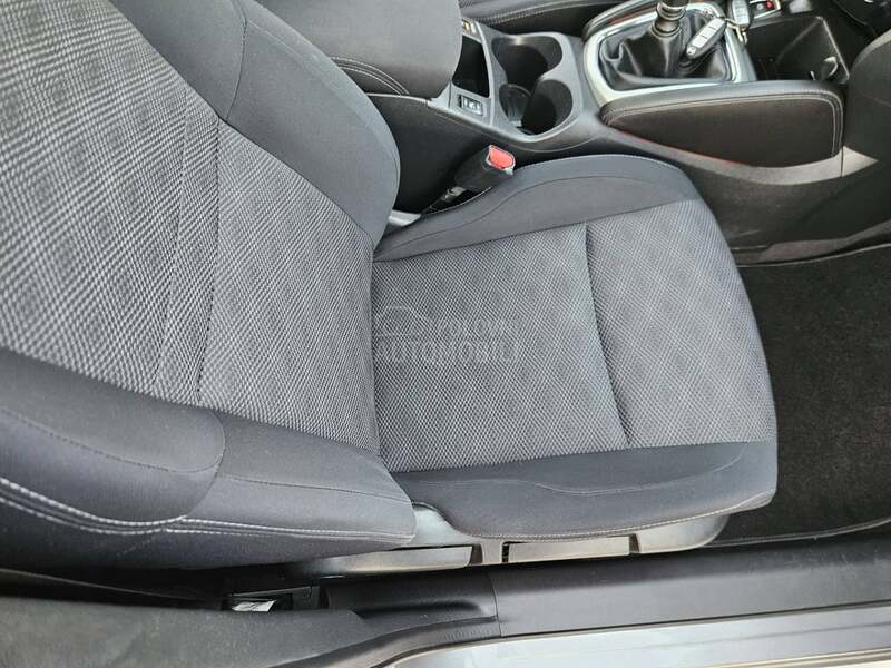 Nissan Qashqai 1.2b PANO/360KAM