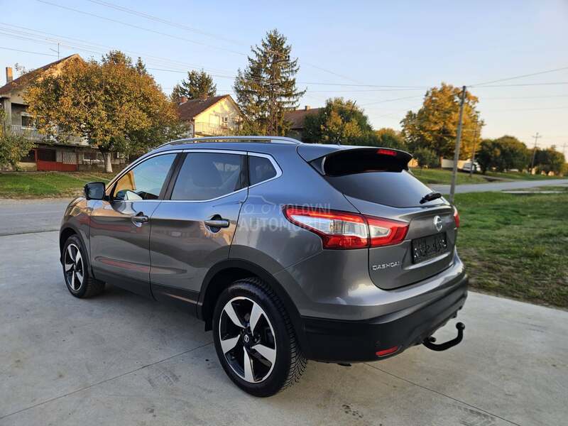 Nissan Qashqai 1.2b PANO/360KAM