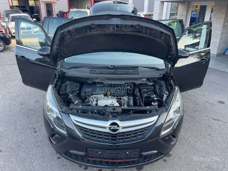 Opel Zafira C O S M O 7 Sed