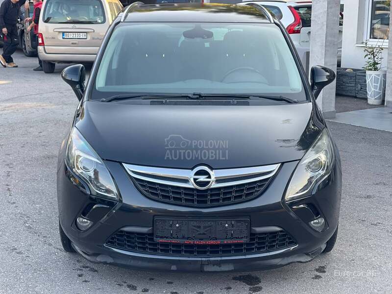 Opel Zafira C O S M O 7 Sed