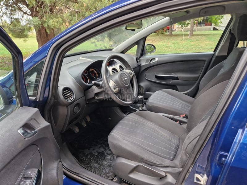 Opel Corsa D 1.3 mjet