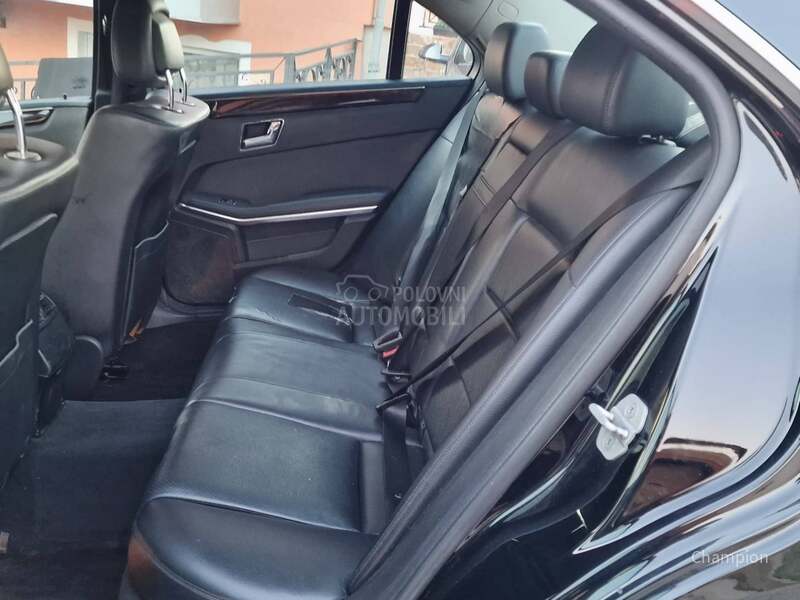 Mercedes Benz E 200 