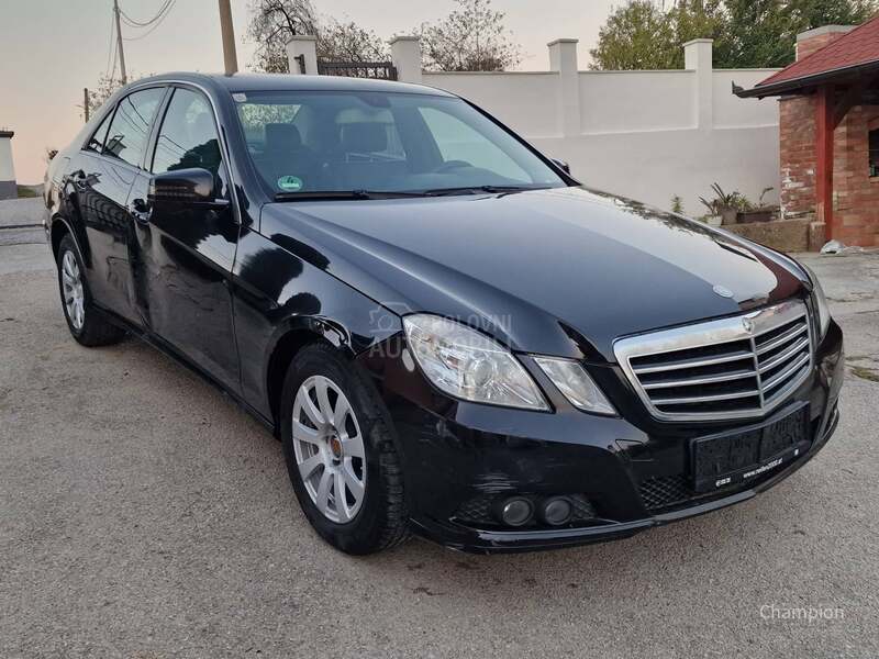 Mercedes Benz E 200 