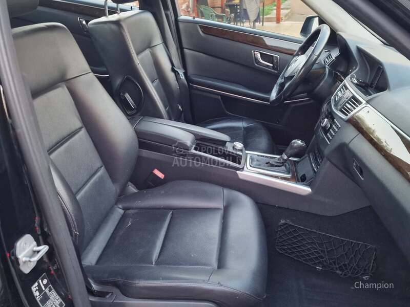 Mercedes Benz E 200 