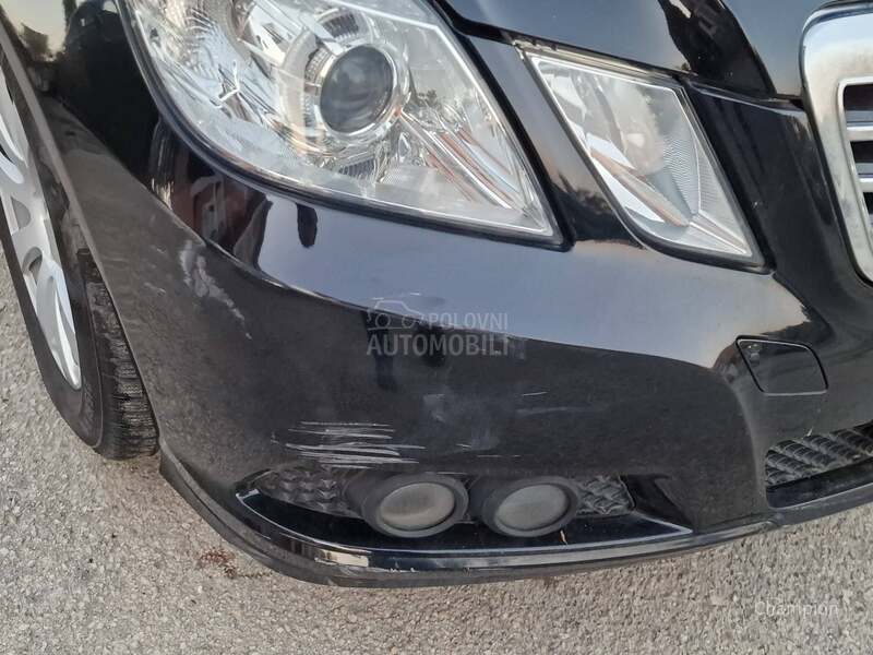 Mercedes Benz E 200 