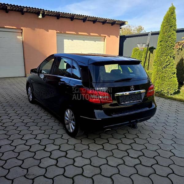 Mercedes Benz B 180 PREMIUM