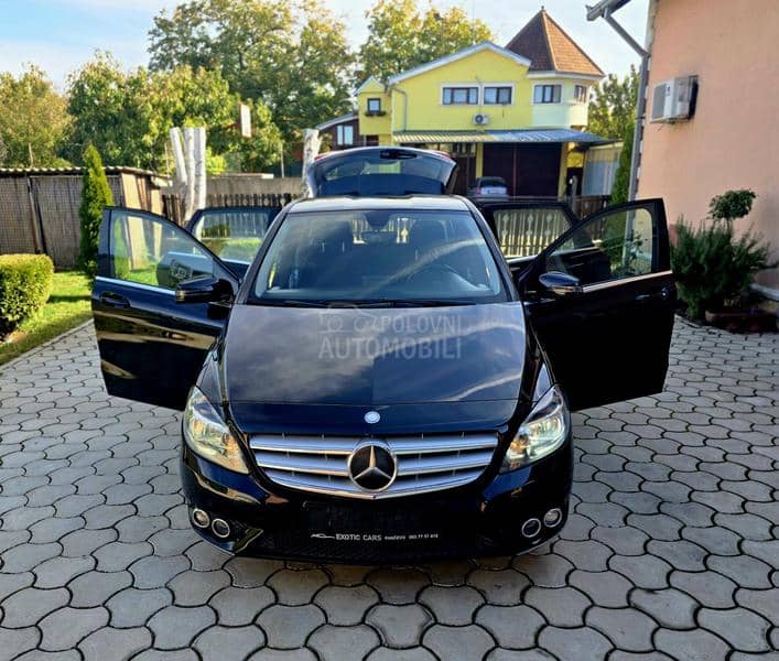 Mercedes Benz B 180 PREMIUM