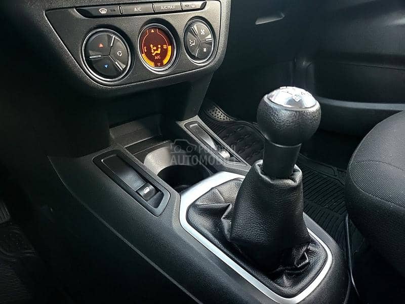 Citroen C-ELYSEE 1.6  SEDUCTION