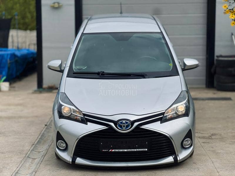 Toyota Yaris 1VL/HIBRID/VVT-i Toyota Yaris 1VL/HIBRID/VVT-i
