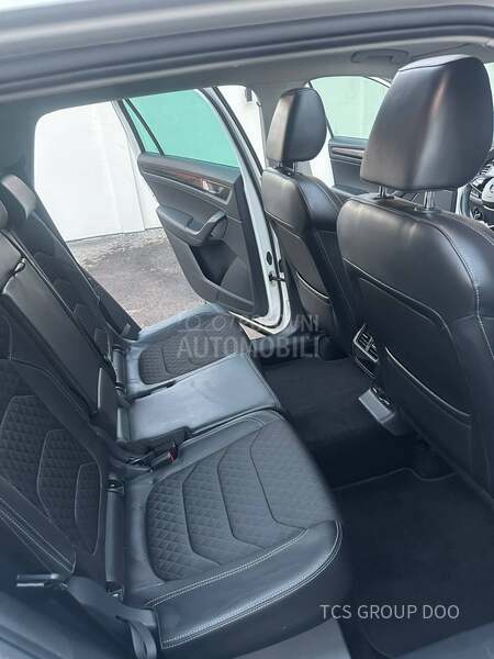Škoda Kodiaq STYLE PANO. PERLA