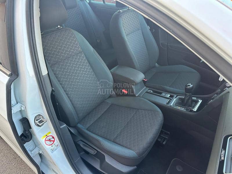 Volkswagen Golf 7 1.6/R-Line/Virtual Volkswagen Golf 7 1.6/R-Line/Virtual