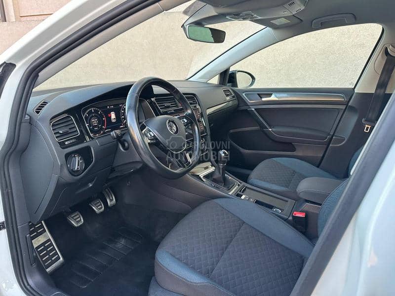 Volkswagen Golf 7 1.6/R-Line/Virtual Volkswagen Golf 7 1.6/R-Line/Virtual