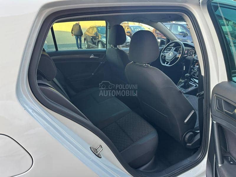 Volkswagen Golf 7 1.6/R-Line/Virtual Volkswagen Golf 7 1.6/R-Line/Virtual