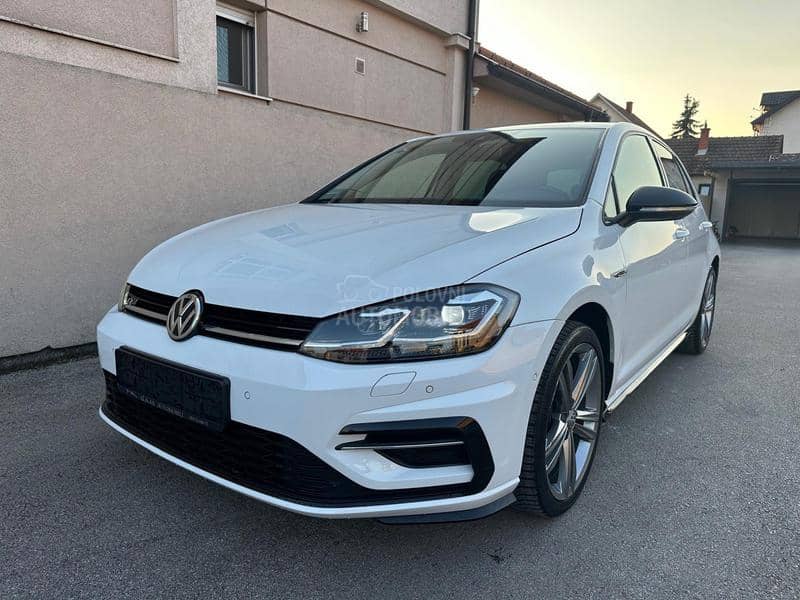 Volkswagen Golf 7 1.6/R-Line/Virtual Volkswagen Golf 7 1.6/R-Line/Virtual