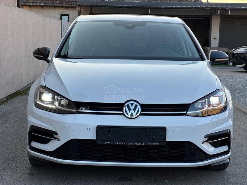 Volkswagen Golf 7 1.6/R-Line/Virtual Volkswagen Golf 7 1.6/R-Line/Virtual