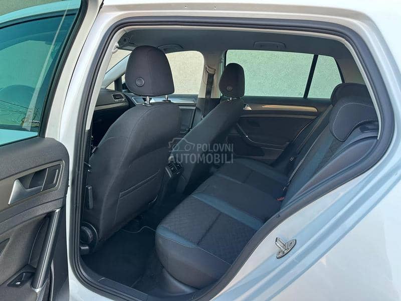 Volkswagen Golf 7 1.6/R-Line/Virtual Volkswagen Golf 7 1.6/R-Line/Virtual