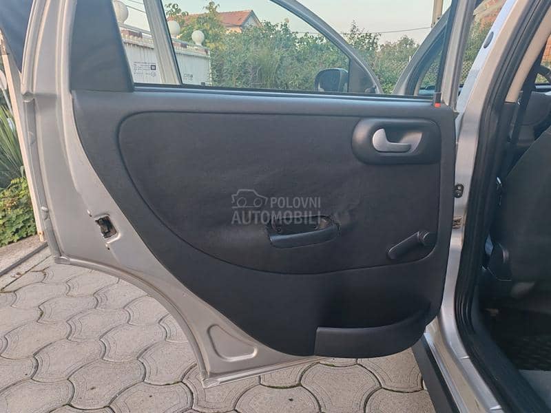 Opel Corsa C 1.3 mjet