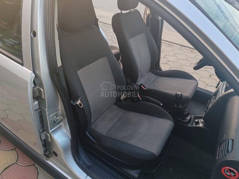 Opel Corsa C 1.3 mjet