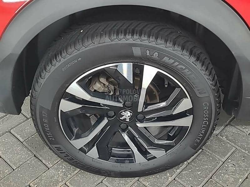 Peugeot 2008 1.2 ALLURE
