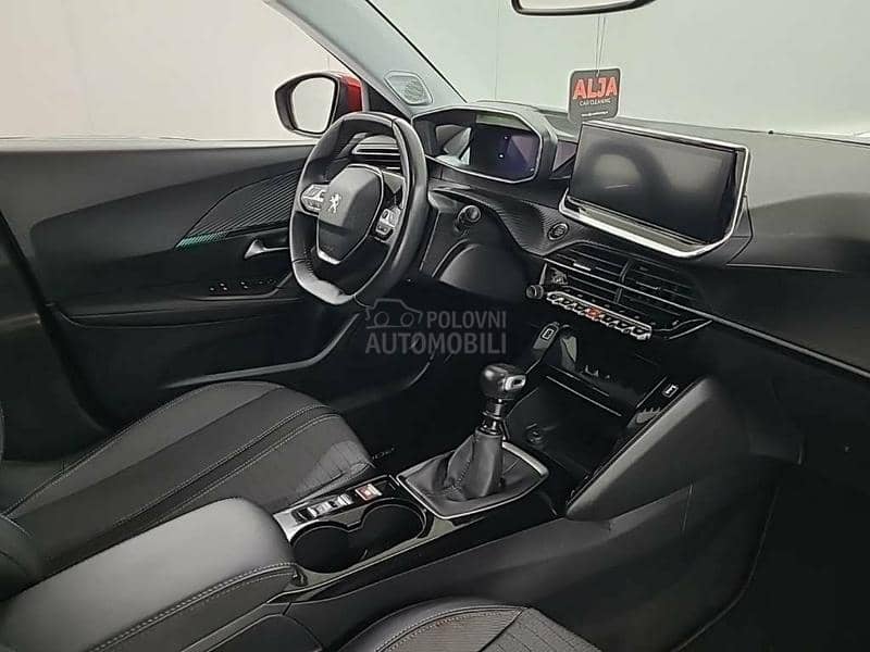 Peugeot 2008 1.2 ALLURE