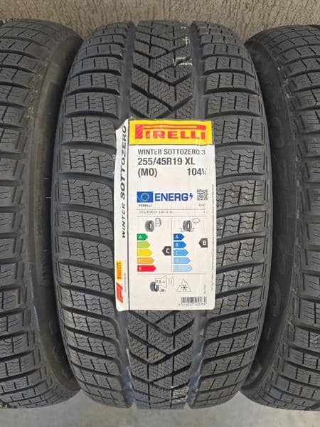 Pirelli 255/45 R19 Zimska