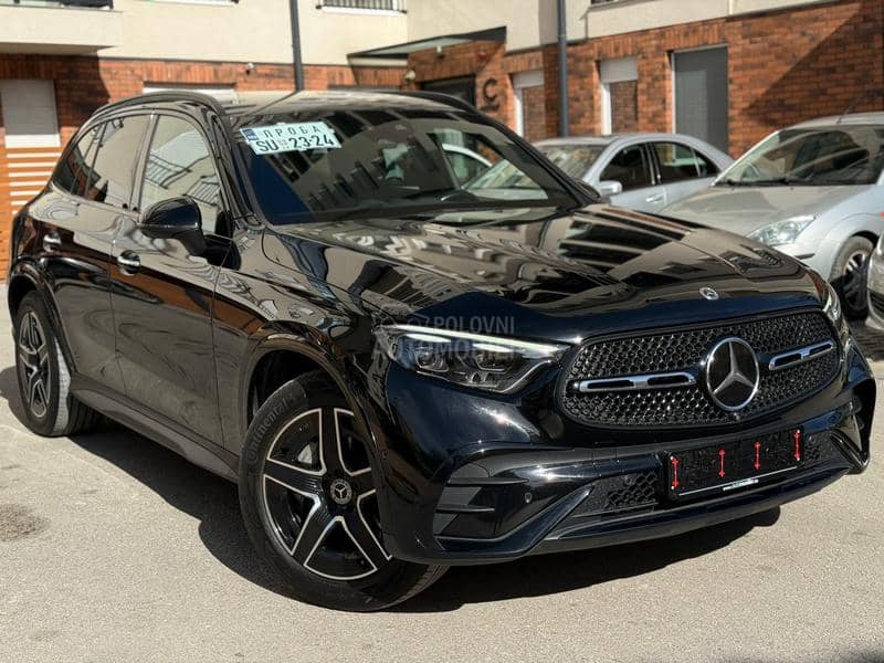 Mercedes Benz GLC 300 AMG NIGHT 360c LIGHT