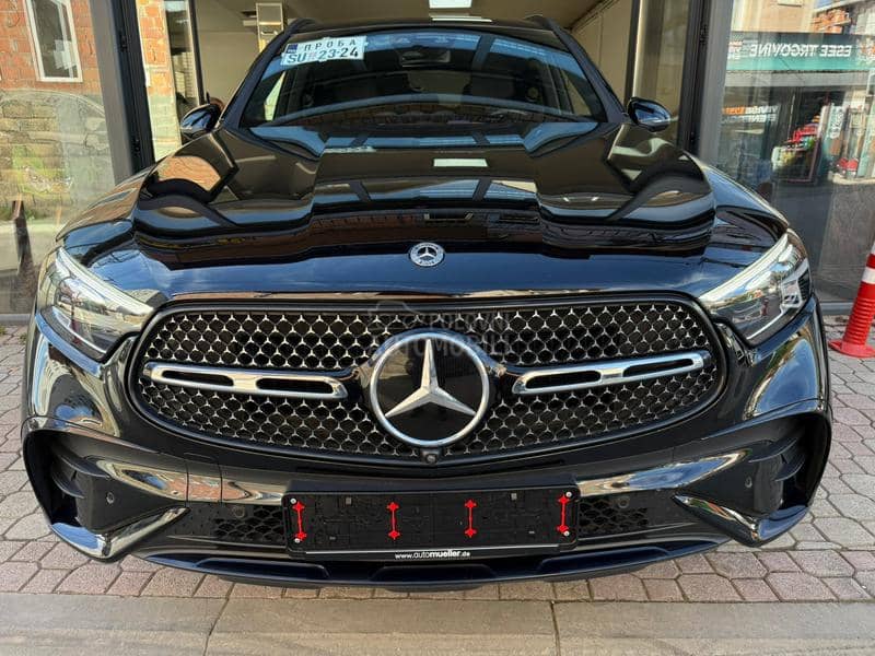 Mercedes Benz GLC 300 AMG NIGHT 360c LIGHT