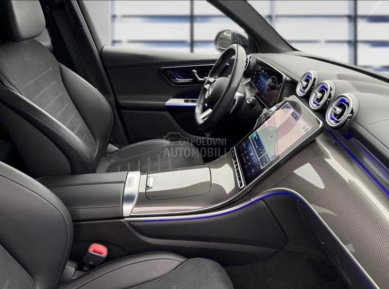 Mercedes Benz GLC 300 AMG NIGHT 360c LIGHT