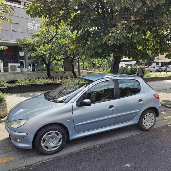 Peugeot 206 