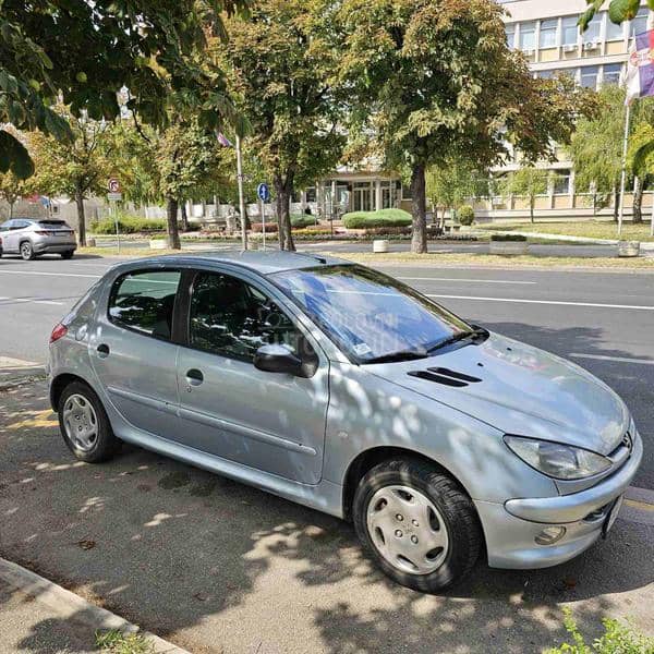 Peugeot 206 