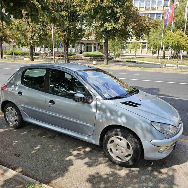 Peugeot 206 