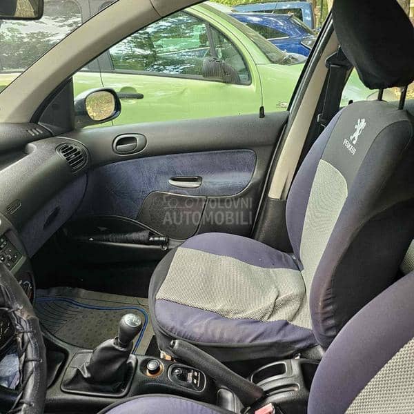 Peugeot 206 
