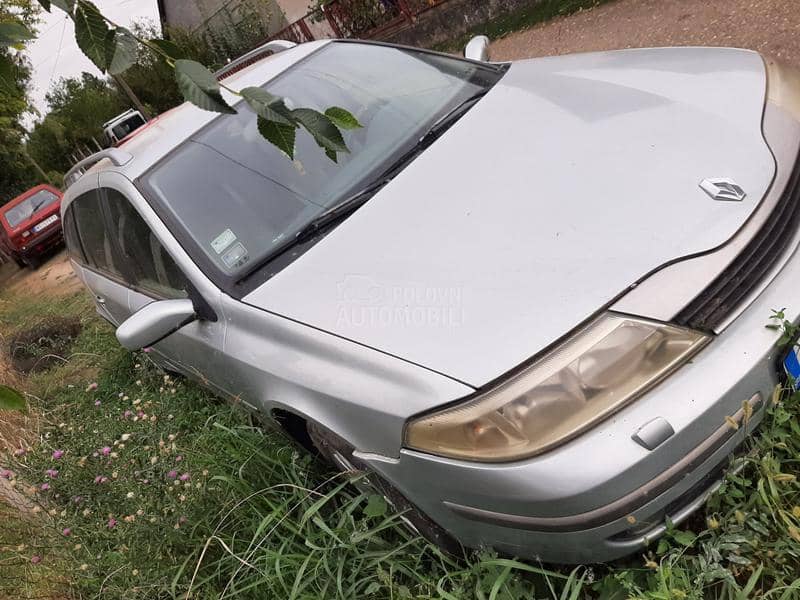 Renault Laguna 