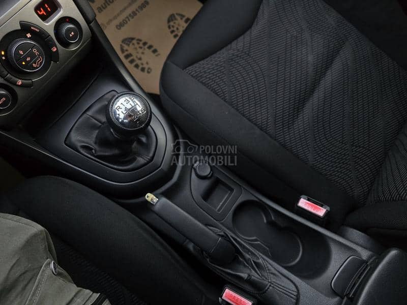 Peugeot 308 1.6 HDI Peugeot 308 1.6 HDI
