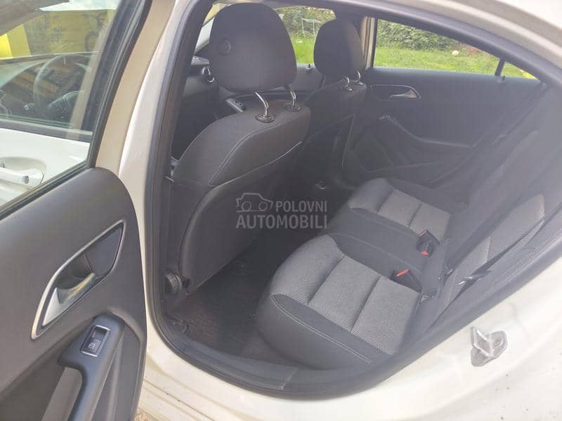 Mercedes Benz A 180 109 k s Mercedes Benz A 180 109 k s