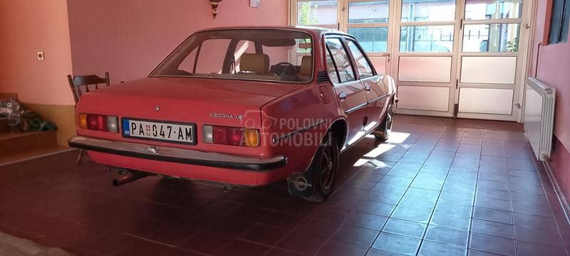 Opel Ascona 