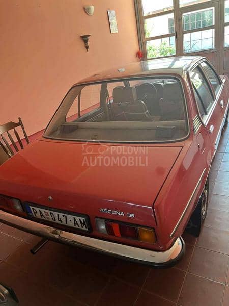 Opel Ascona 