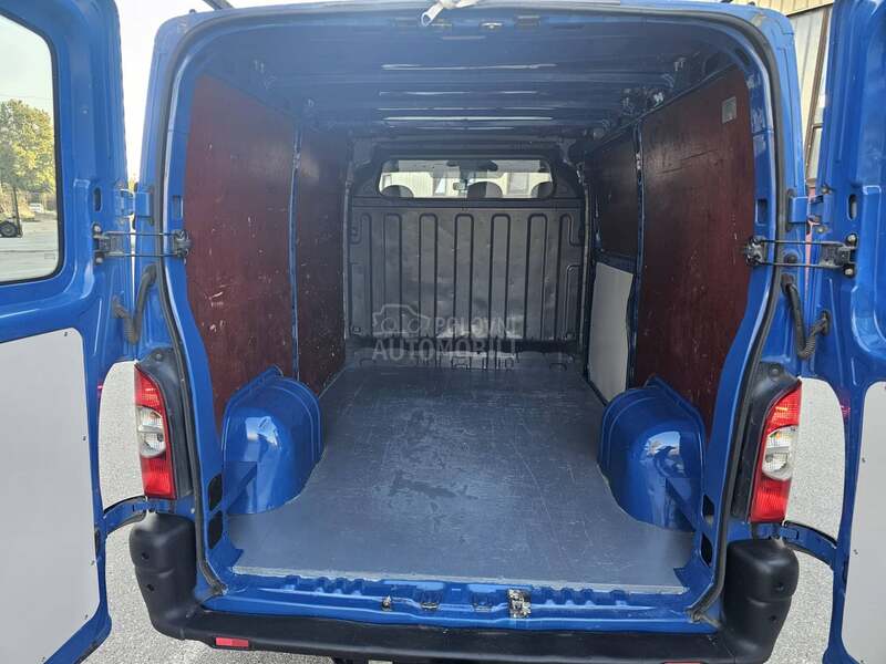 Opel Movano 2.5td