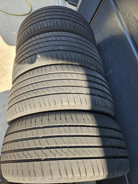 Firestone 215/40 R17 Letnja