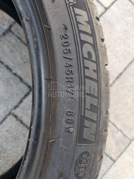 Michelin 205/45 R17 Letnja