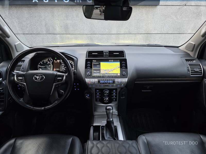 Toyota Land Cruiser 