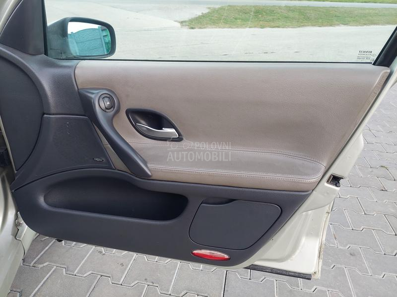 Renault Laguna //NOVA//