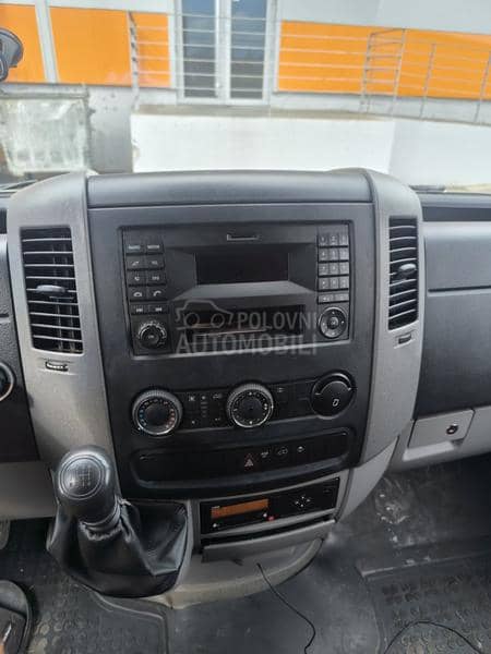 Mercedes Benz Sprinter 519