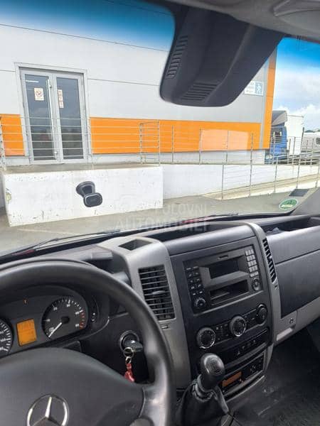 Mercedes Benz Sprinter 519