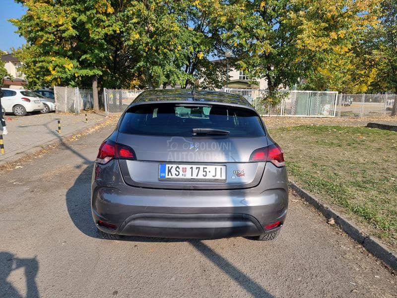 DS 4 