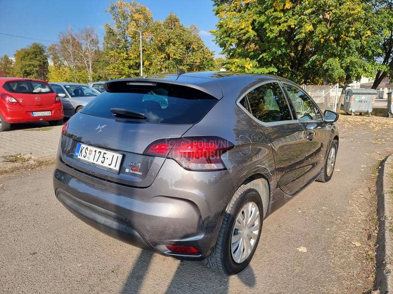 DS 4 