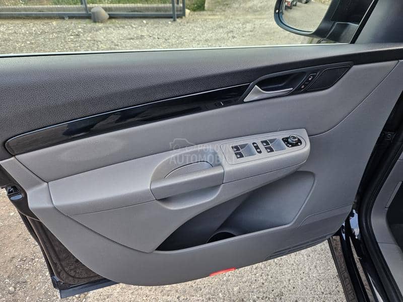 Volkswagen Sharan 2.0 TDI HIGHLINE